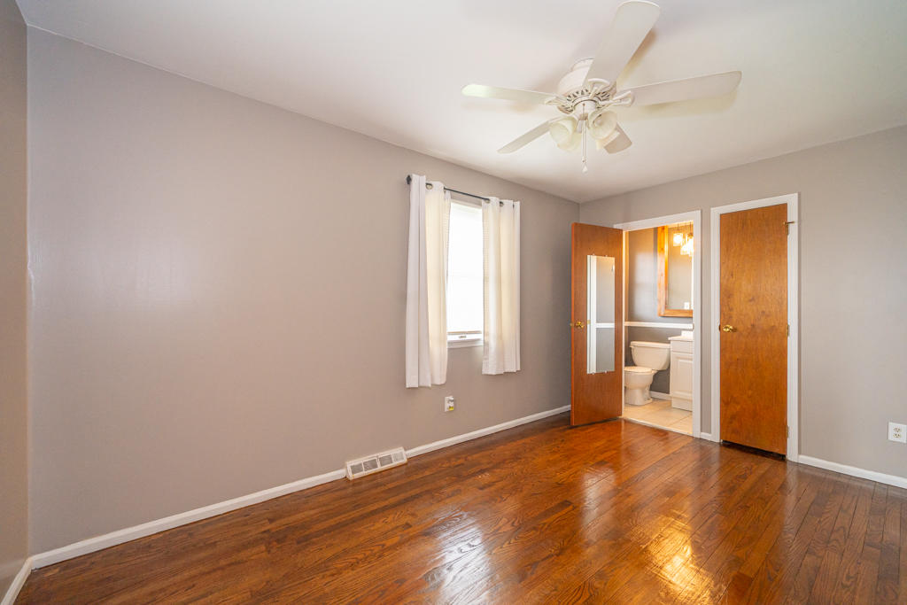 5498 Decker Road Franklin, OH 45005 - Photo 14 of 32