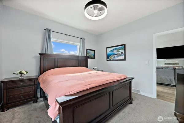 $579,900 | 211 Calistoga Street East, Orting, WA 98360