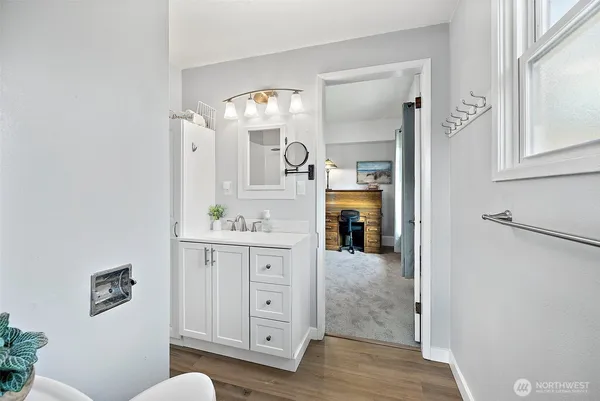 $579,900 | 211 Calistoga Street East, Orting, WA 98360