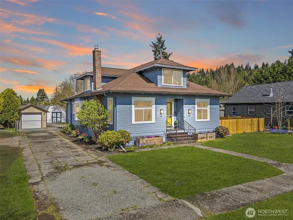 $579,900 | 211 Calistoga Street East, Orting, WA 98360