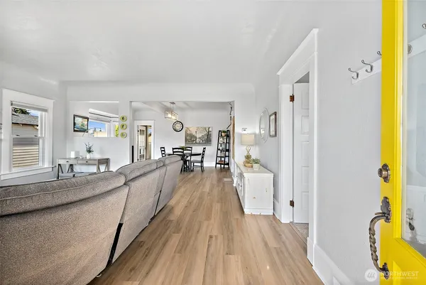 $579,900 | 211 Calistoga Street East, Orting, WA 98360