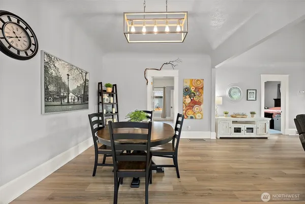 $579,900 | 211 Calistoga Street East, Orting, WA 98360