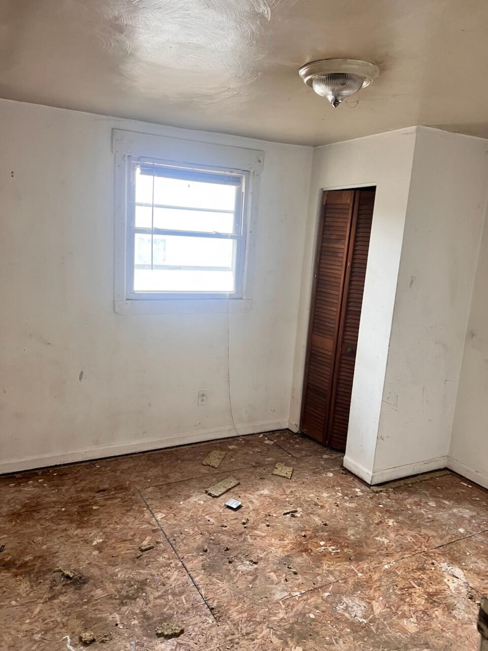 1926 East Main Street, Unit 1928 Salem, VA 24153 - Photo 11 of 18 IMG_1705