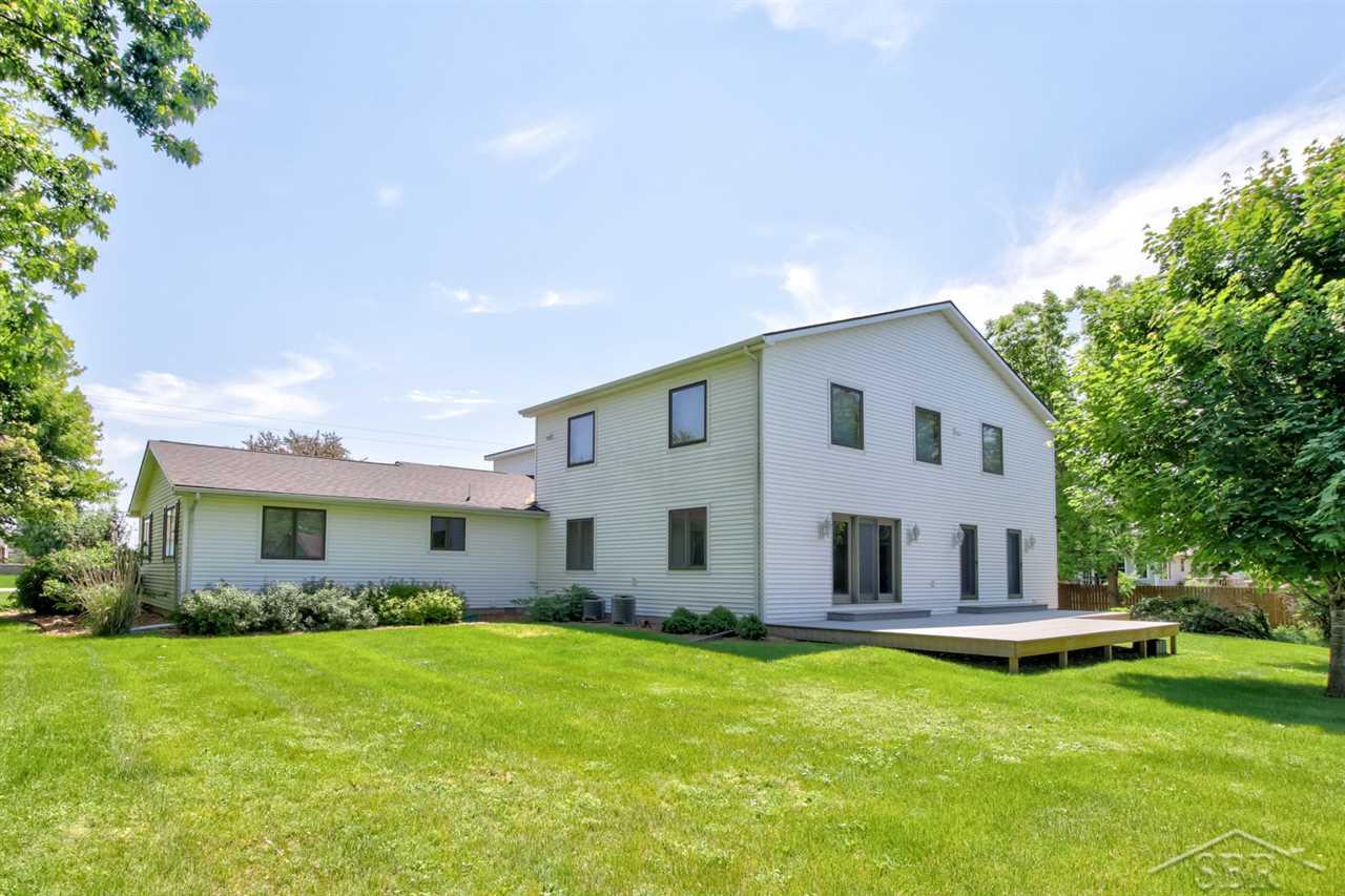 3411 Hackett Road Saginaw, MI 48603 - Photo 27 of 36 Rear View