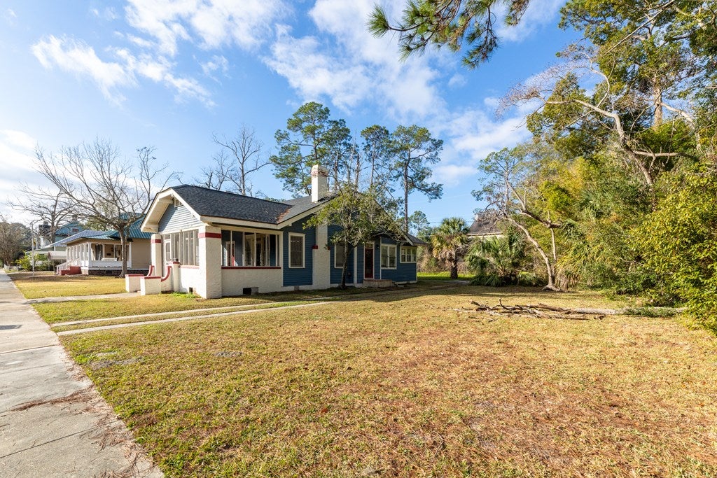 609 Ware Street Waycross, GA 31503 - Photo 5 of 39 Gallery Image 5