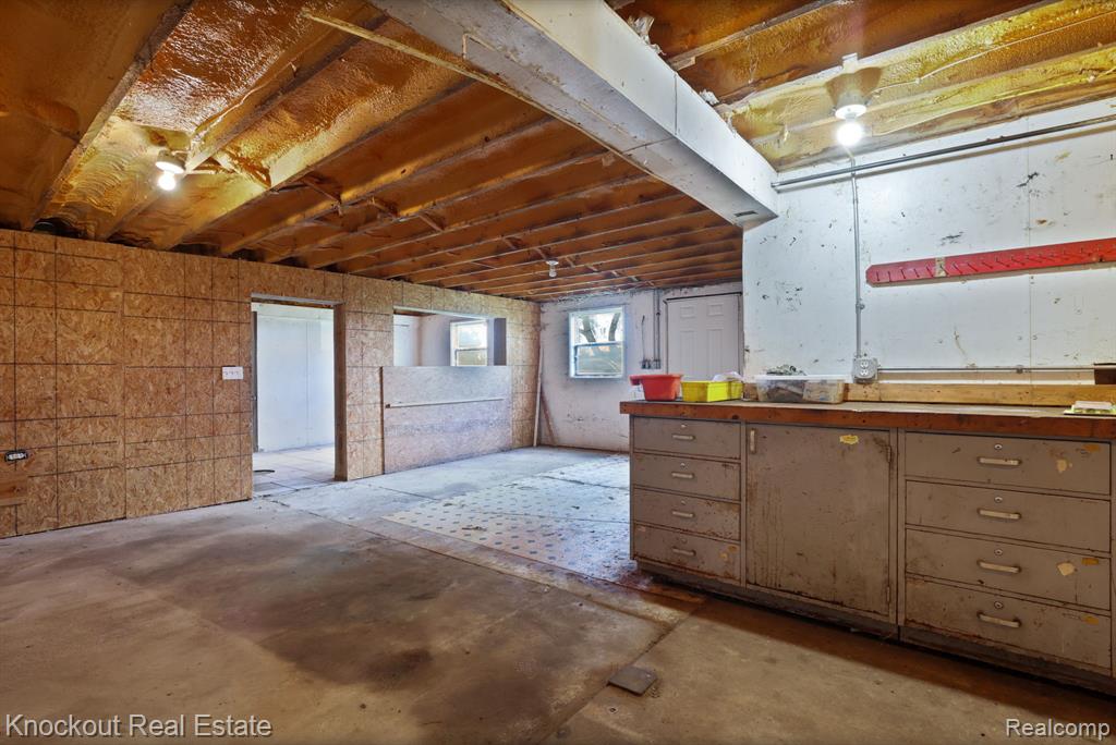 8424 Oak Road Millington, MI 48746 - Photo 14 of 34