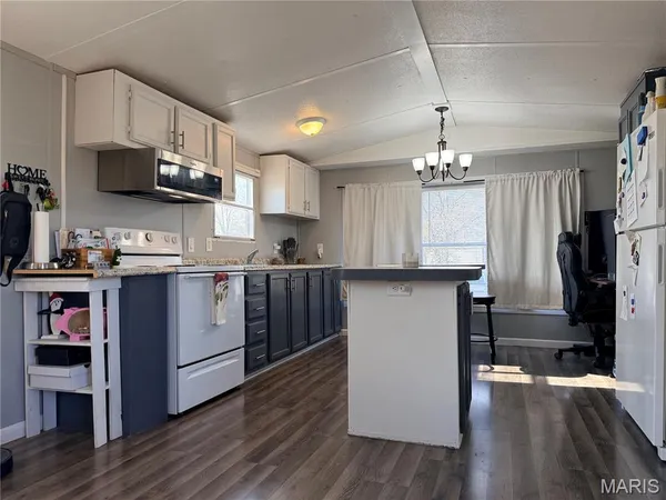 $60,000 | 826 Bcr 636, Sturdivant, MO 63782