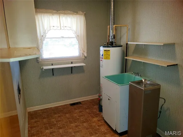 $199,000 | 100 North Clayton Street, Charleston, MO 63834