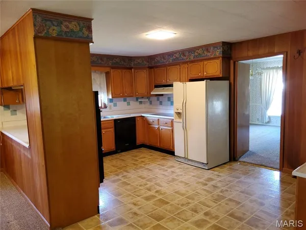 $199,000 | 100 North Clayton Street, Charleston, MO 63834