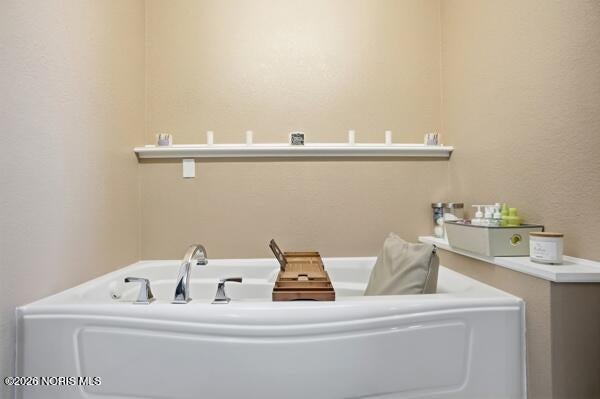 3600 Murd Road Berkey, OH 43504 - Photo 35 of 61 Primary bathroom soaking tub