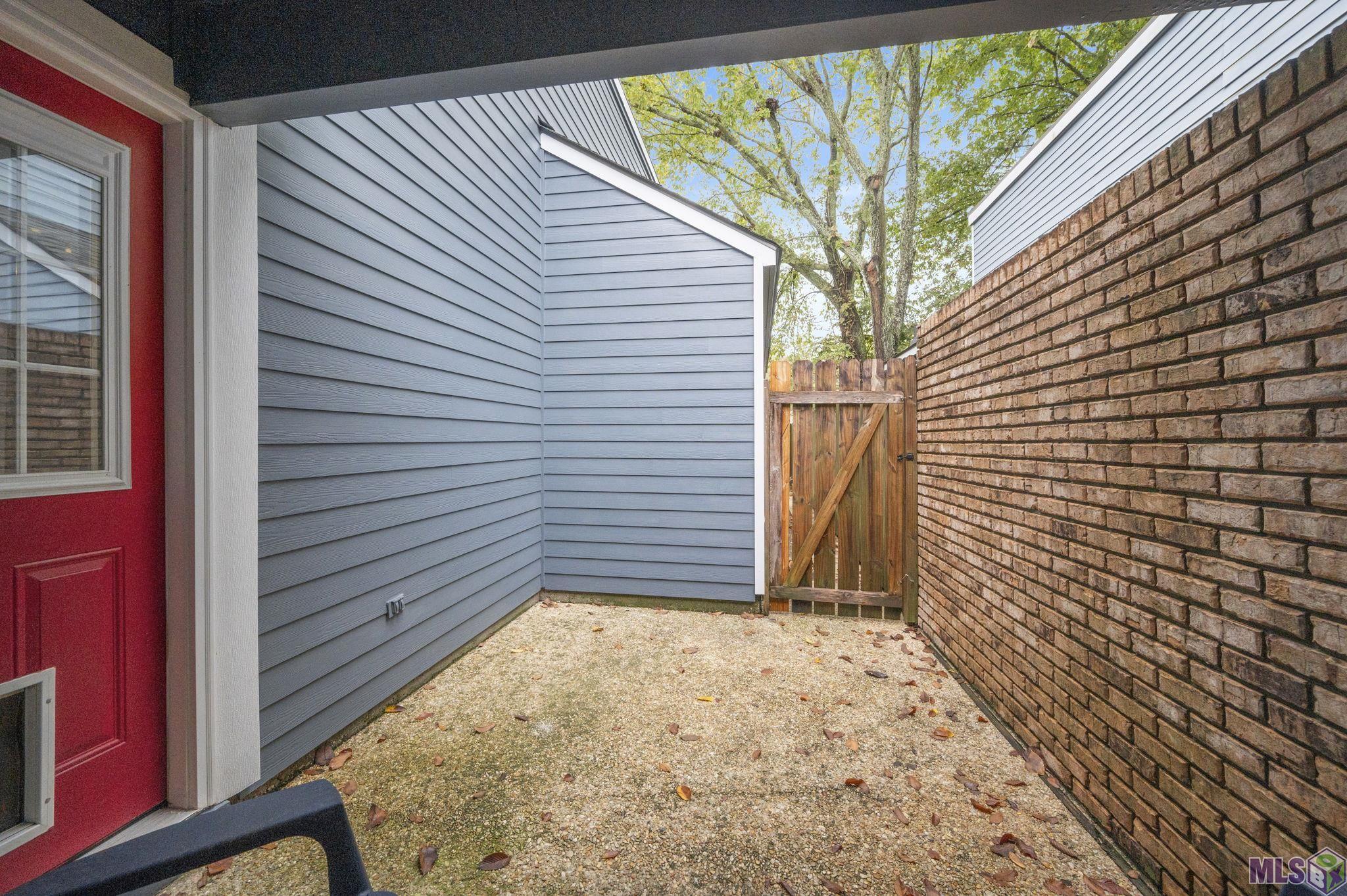 1329 Harwich Drive Baton Rouge, LA 70820 - Photo 13 of 22