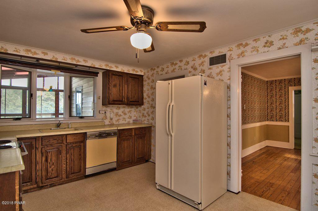 915 Long Ridge Road Hawley, PA 18428 - Photo 17 of 64 Eat-In Kitchen
