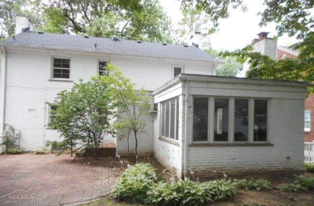 1840 Broadstone Road Grosse Pointe, MI 48236 - Photo 2 of 30 31301186-1.JPG