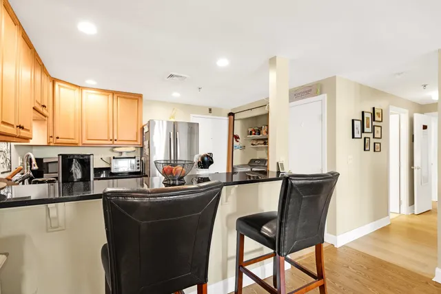 $525,000 | 567 Ocean Boulevard, Unit 104, Hampton, NH 03842