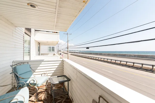 $525,000 | 567 Ocean Boulevard, Unit 104, Hampton, NH 03842