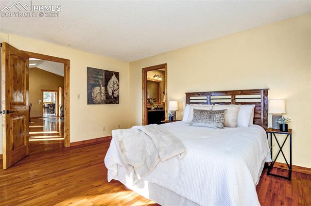 2480 Bricker Road Monument, CO 80132 - Photo 4 of 27 Owners Suite