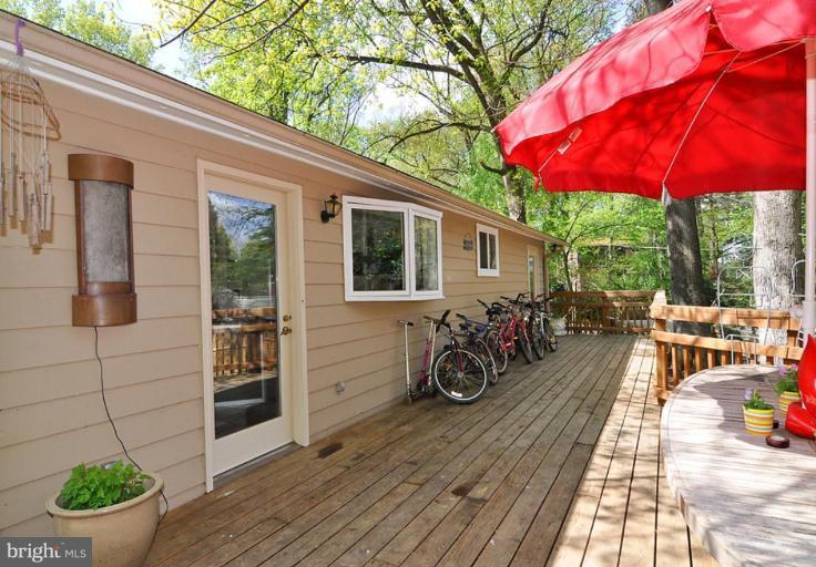 3419 Pendleton Drive Silver Spring, MD 20902 - Photo 28 of 30 Deck
