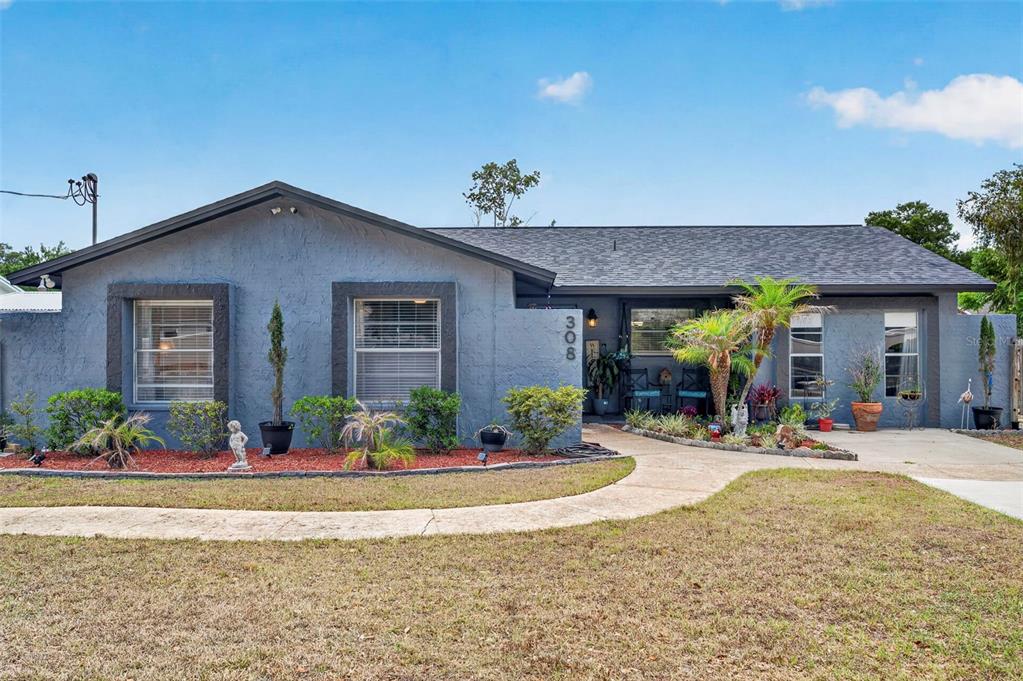 308 North Miller Road Valrico, FL 33594 - Photo 1 of 30 Gallery Image 1