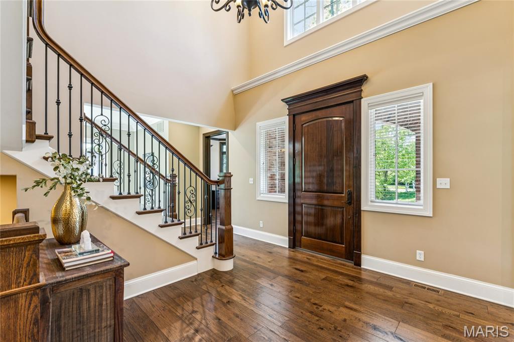22 Countryside Lane Frontenac, MO 63131 - Photo 11 of 51