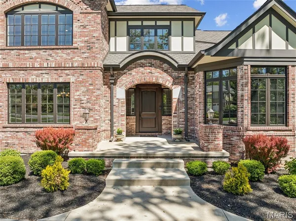 $2,998,000 | 22 Countryside Lane, Frontenac, MO 63131