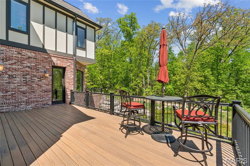 22 Countryside Lane Frontenac, MO 63131 - Photo 9 of 51