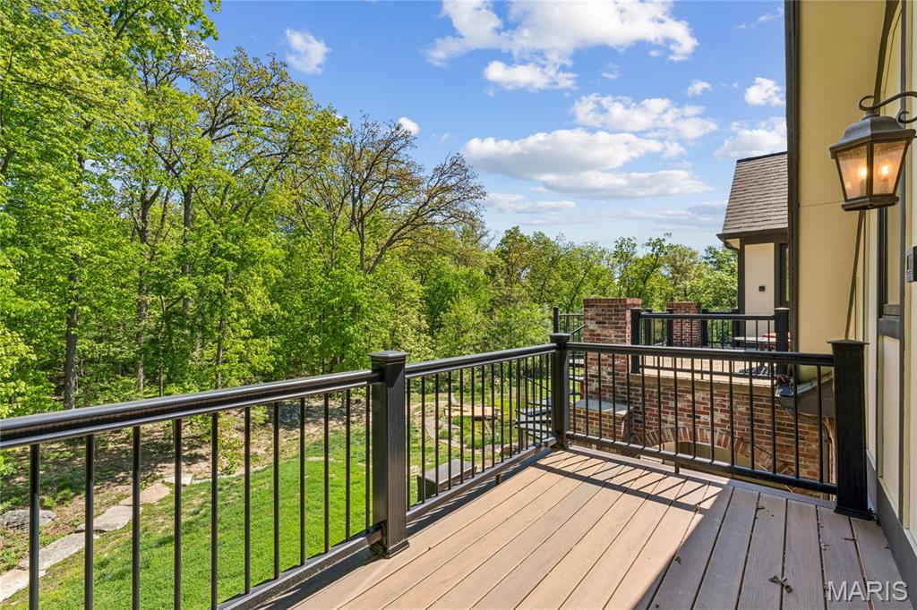 22 Countryside Lane Frontenac, MO 63131 - Photo 10 of 51