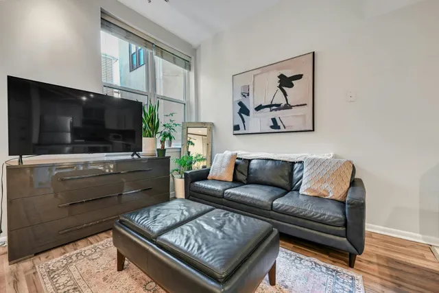 $1,800 | 120 Sherman Avenue, Unit 3F, Jersey City, NJ 07307