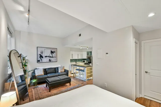 $1,800 | 120 Sherman Avenue, Unit 3F, Jersey City, NJ 07307