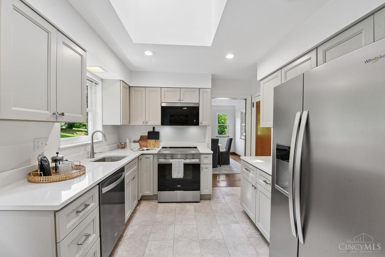 7121 Paddison Road Cincinnati, OH 45230 - Photo 4 of 62