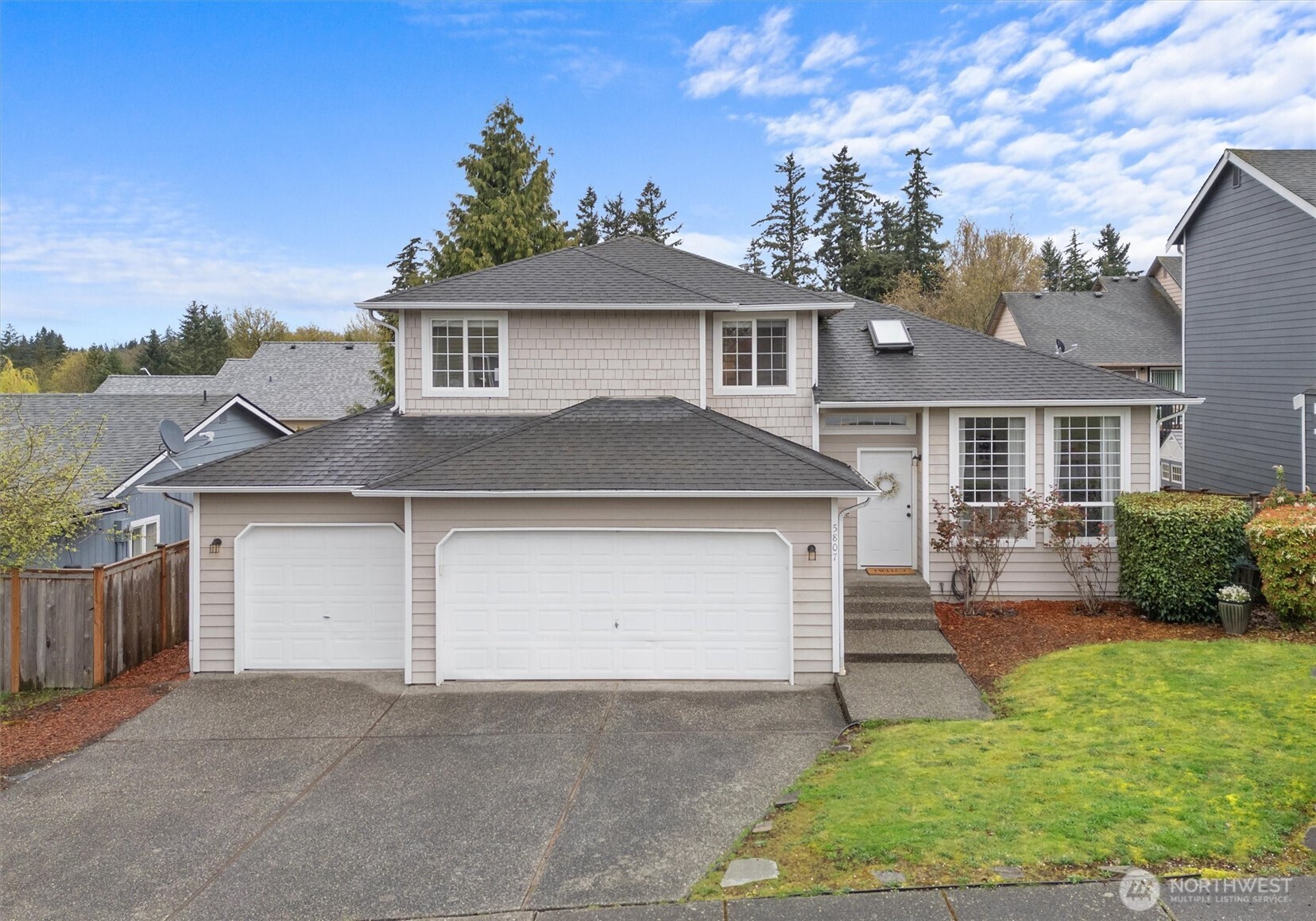 5807 12th Avenue West Everett, WA 98203 - Photo 1 of 30