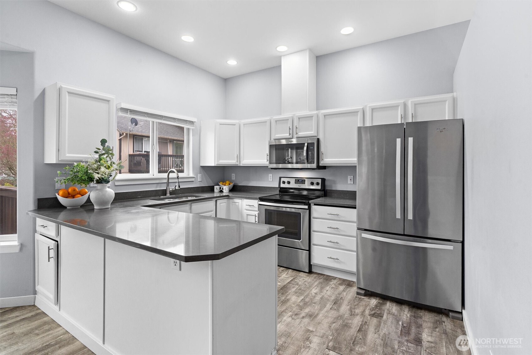 5807 12th Avenue West Everett, WA 98203 - Photo 11 of 30