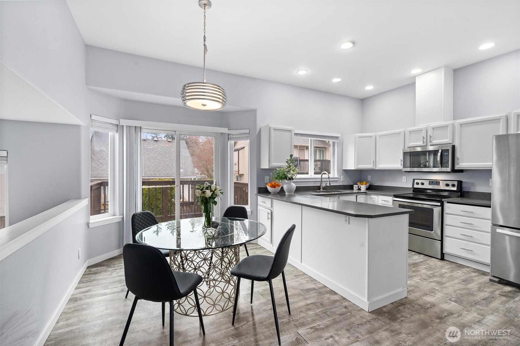 5807 12th Avenue West Everett, WA 98203 - Photo 8 of 30