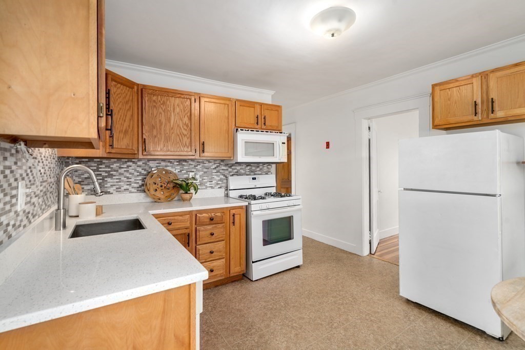 126 Bright Street Waltham, MA 02453 - Photo 7 of 25