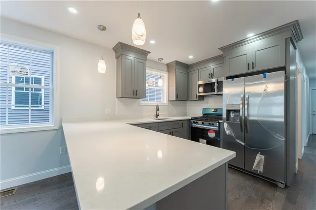 $770,000 | 31 Vandewater Street, Providence, RI 02908