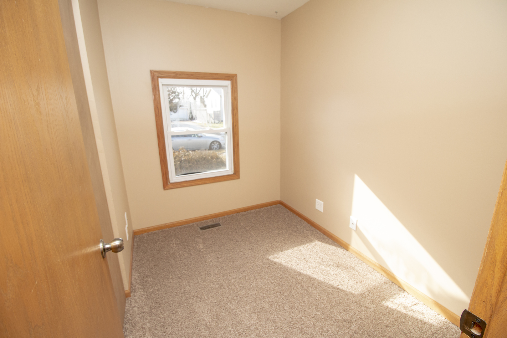 222 Healy Avenue Romeoville, IL 60446 - Photo 9 of 11