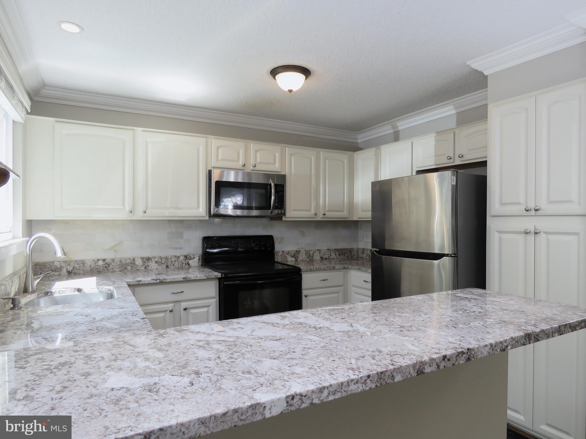 11701 Summerchase Circle, Unit A Reston, VA 20194 - Photo 3 of 32 Kitchen