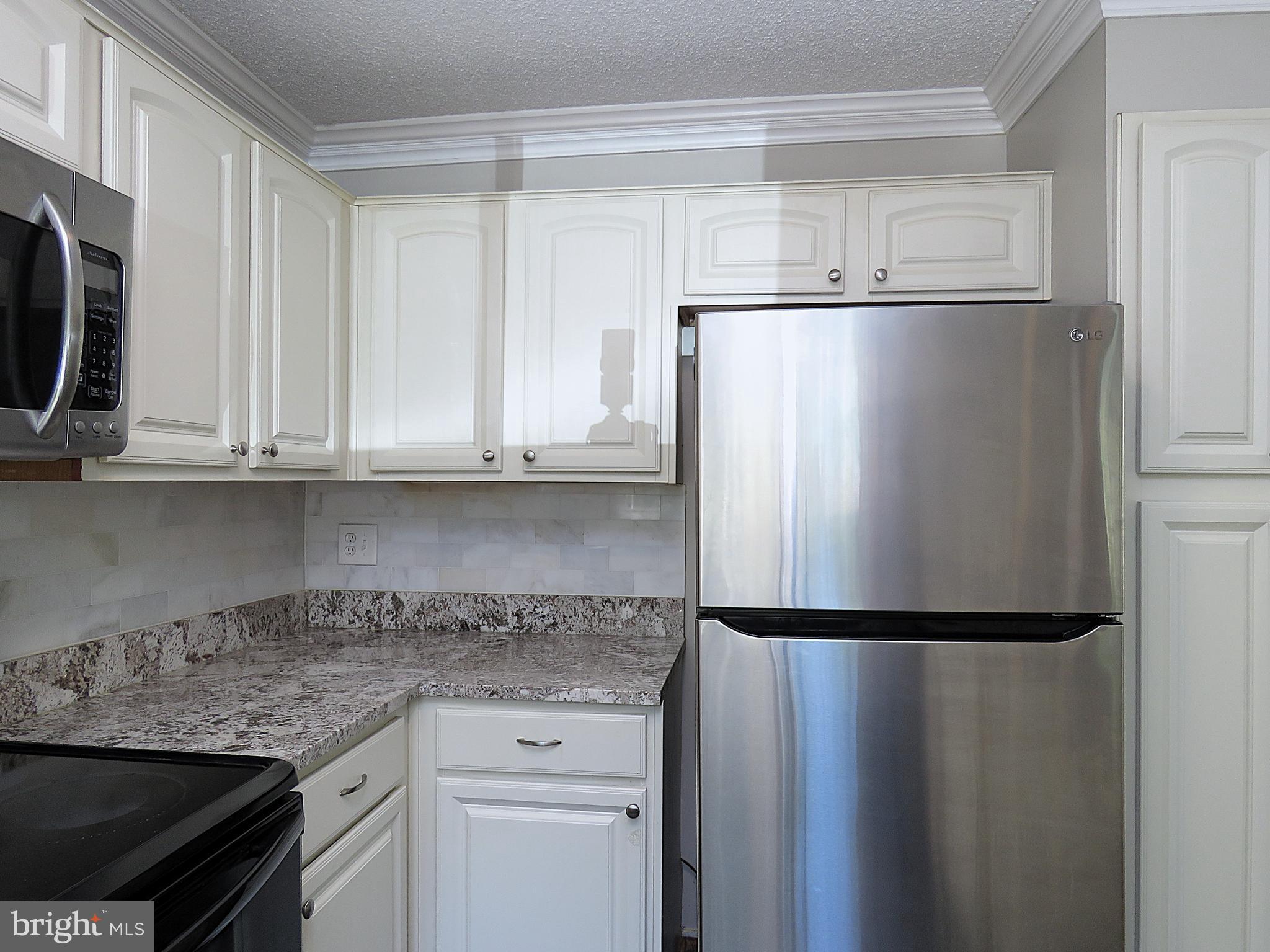 11701 Summerchase Circle, Unit A Reston, VA 20194 - Photo 4 of 32 Kitchen