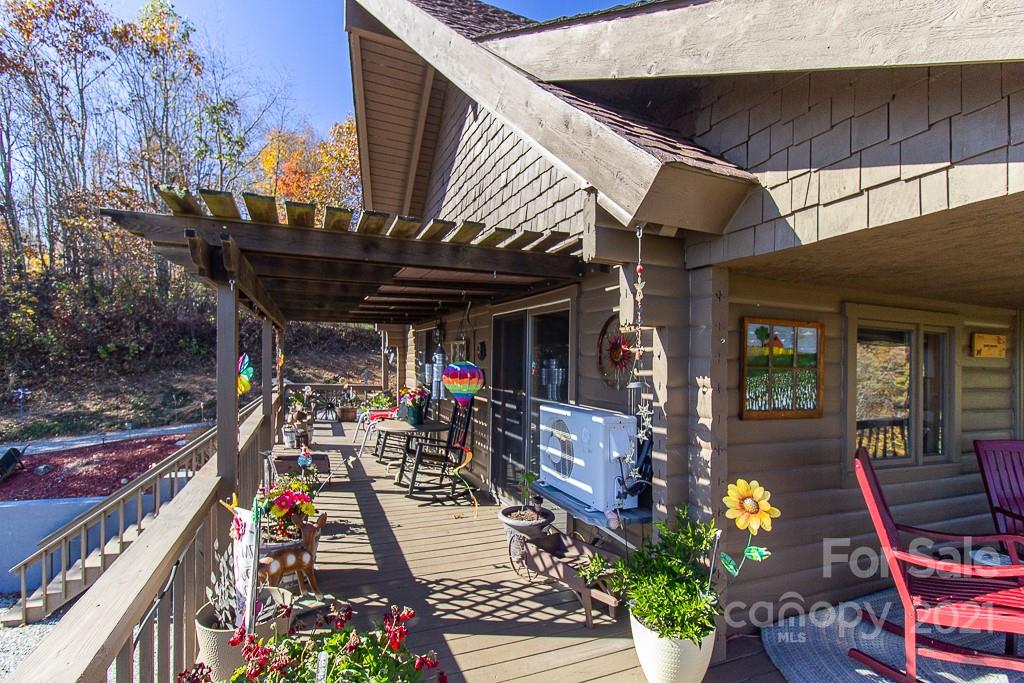 620 Pioneer Ridge Road Canton, NC 28716 - Photo 25 of 42 a view of outdoor space