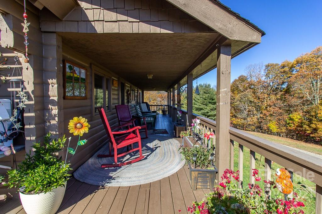 620 Pioneer Ridge Road Canton, NC 28716 - Photo 27 of 42 a view of outdoor seating