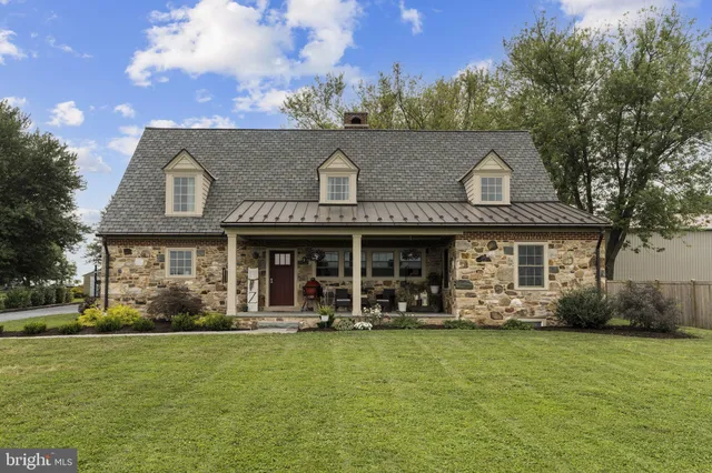 $799,800 | 650 Broad Street, Honey Brook, PA 19344