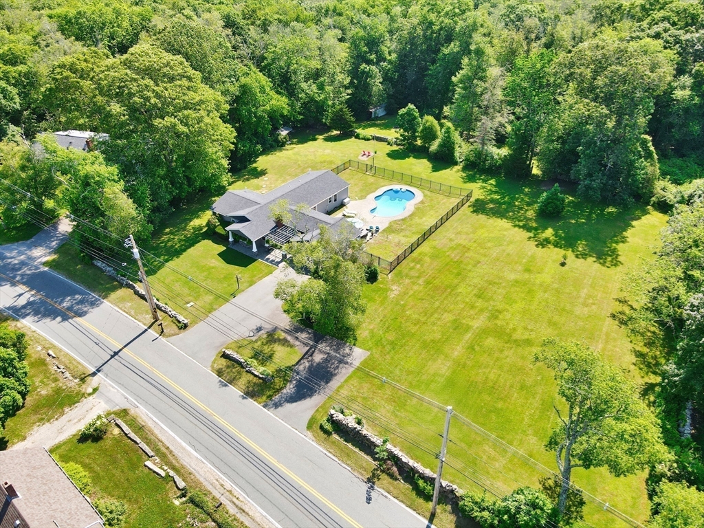 178 Main Road Westport, MA 02790 - Photo 6 of 41 Gallery Image 6
