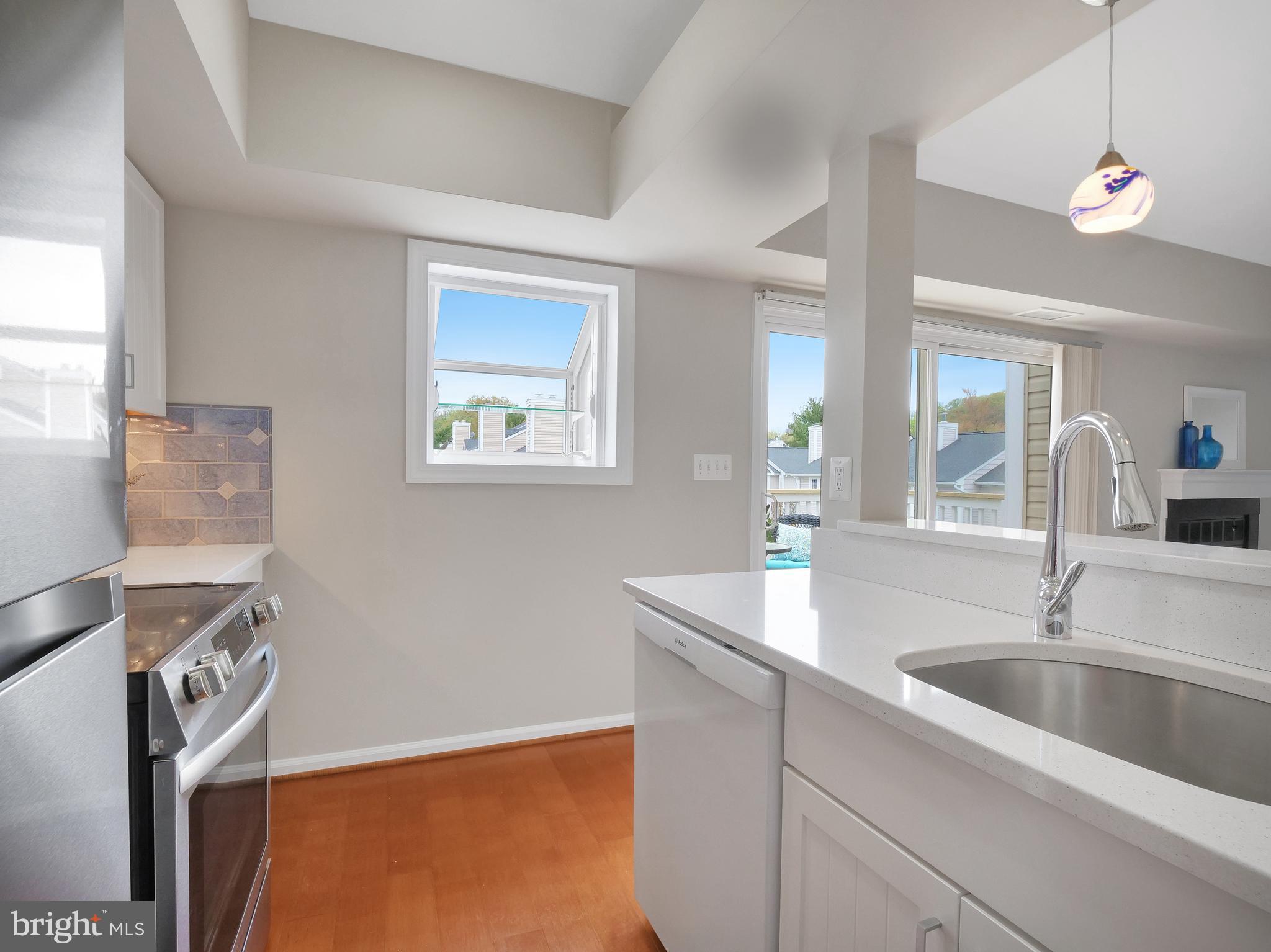 4525 28th Road South, Unit C Arlington, VA 22206 - Photo 12 of 36 Kitchen