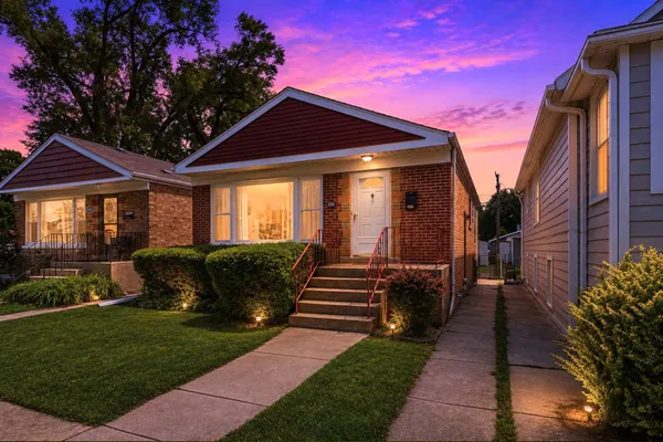 $325,000 | 8303 44th Street, Lyons, IL 60534