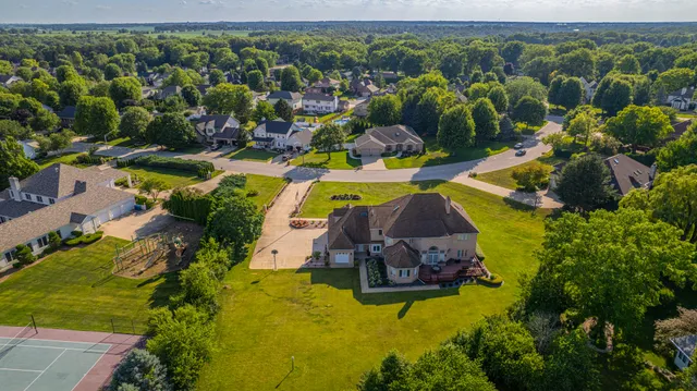 $600,000 | 284 Barrington Lane, Bourbonnais, IL 60914