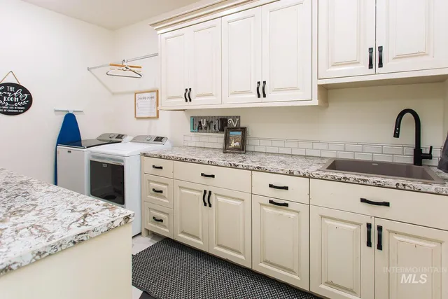 $899,000 | 4089 North 2280 East, Filer, ID 83328