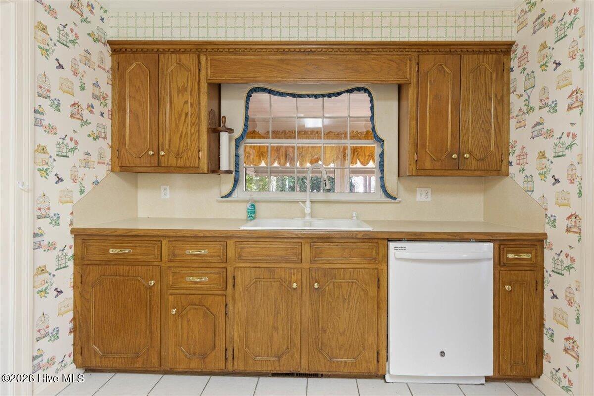 615 West Main Street Mount Olive, NC 28365 - Photo 16 of 39 21-615 W Main St-21