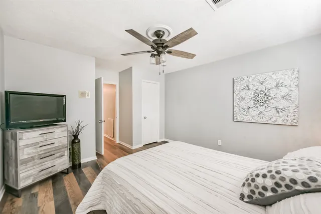 $395,000 | 4118 Honey Oaks Drive, Seabrook, TX 77586