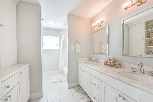 $395,000 | 4118 Honey Oaks Drive, Seabrook, TX 77586