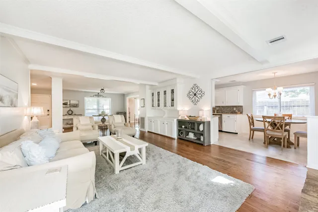 $395,000 | 4118 Honey Oaks Drive, Seabrook, TX 77586