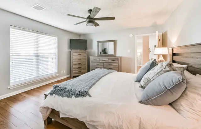 $395,000 | 4118 Honey Oaks Drive, Seabrook, TX 77586